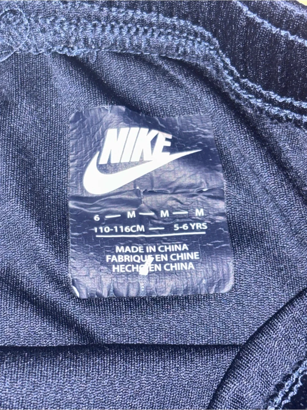 Nike “Just Do It” 2-Piece Athletic Set Basketball Boys Size 6M (5-6 YRS)